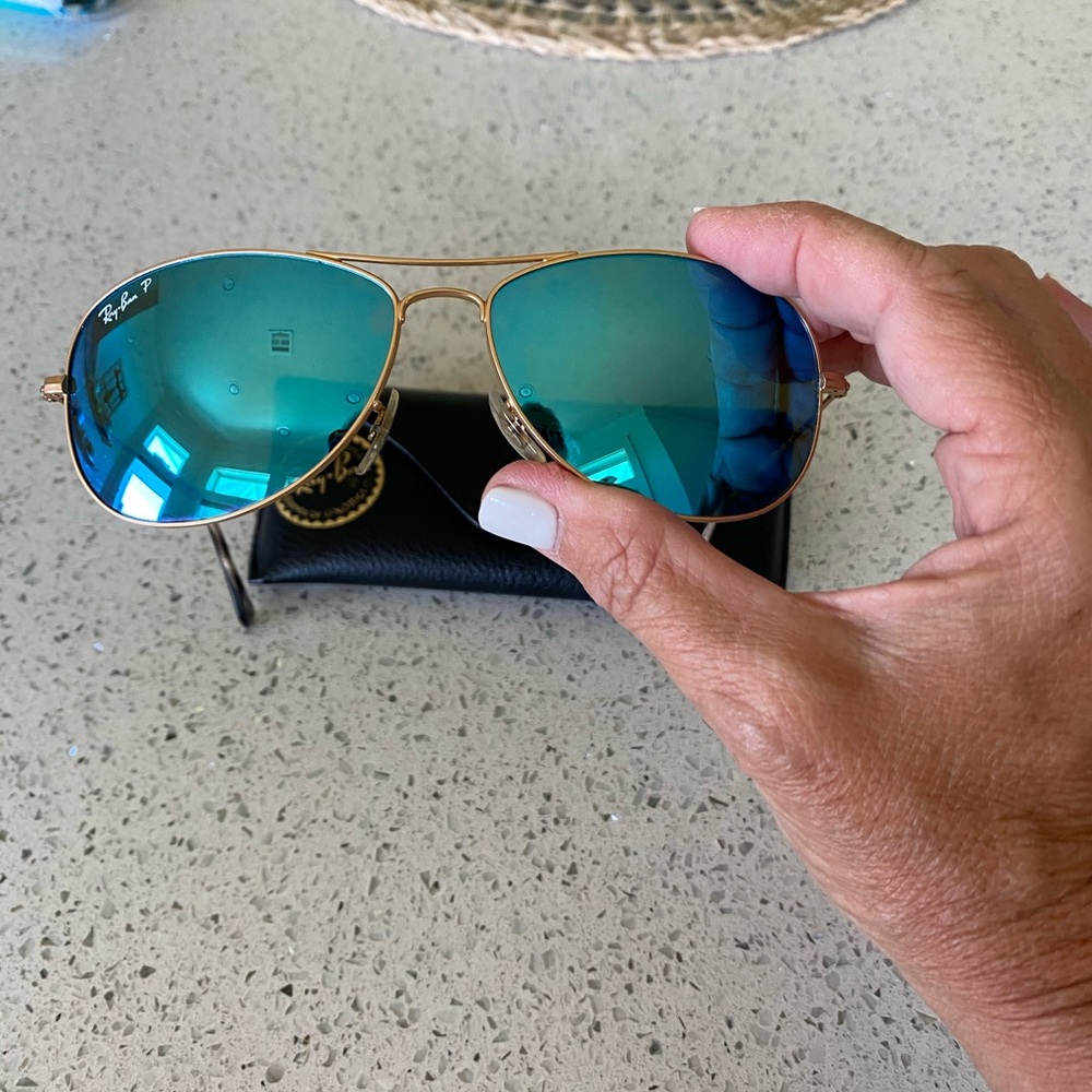 RayBan Aviator Polarized Sunglasses - Picture 4 of 7